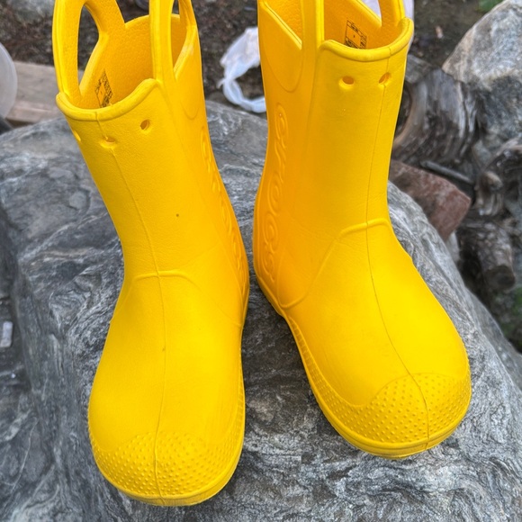 CROCS Kids Bright Yellow Rain Boots - Picture 8 of 8